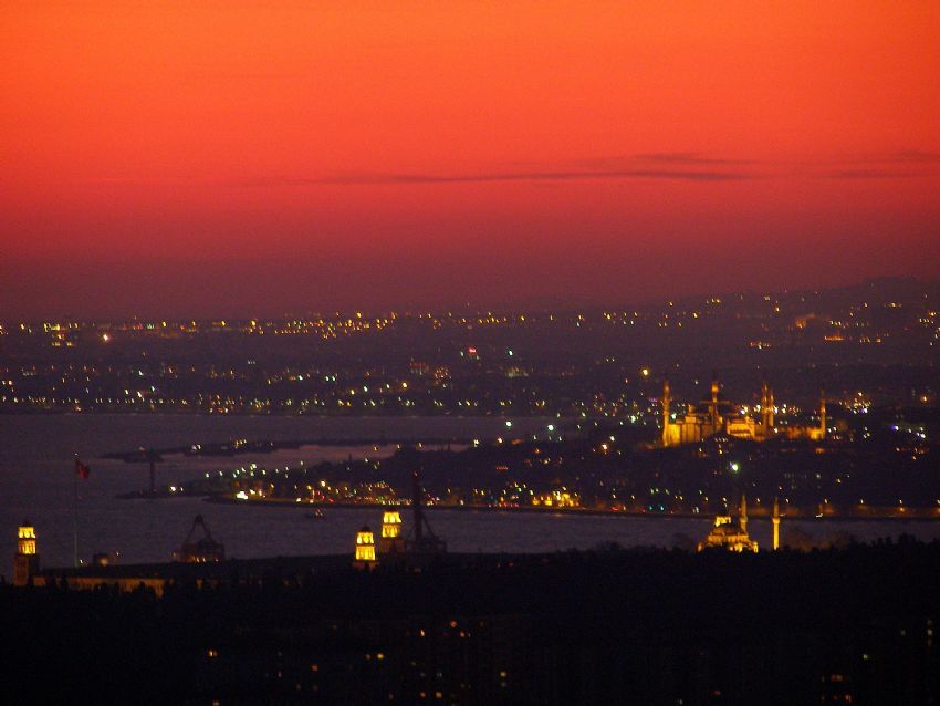 Br hayattr stanbul gun batmnda