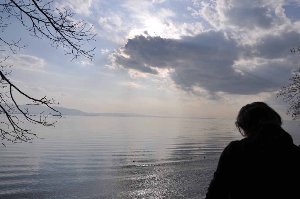 D�s�nceler `de Bulutlu