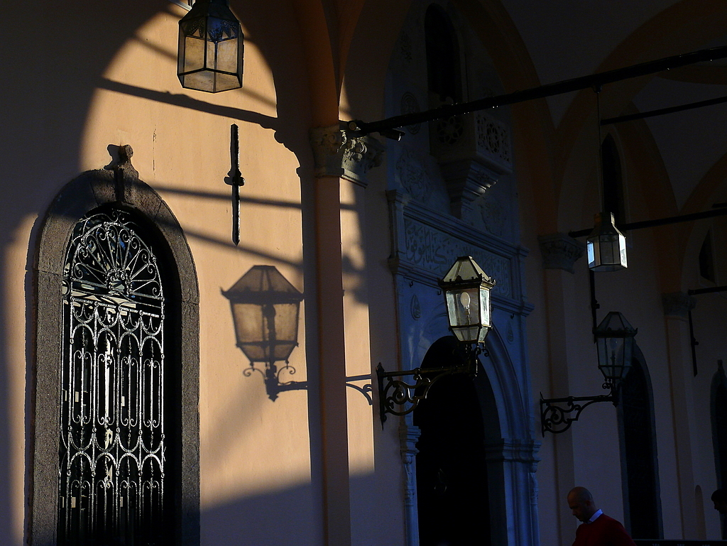 zmir Hisar Camii'nin Fenerleri