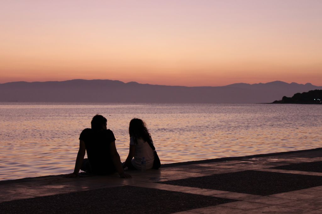 �e�mede g�n bat�m�