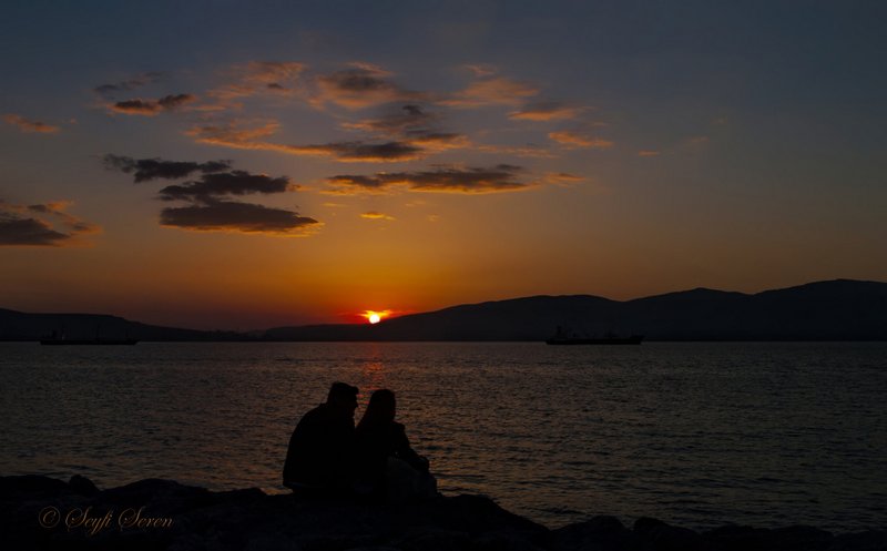 K�z�l Ak�amlar