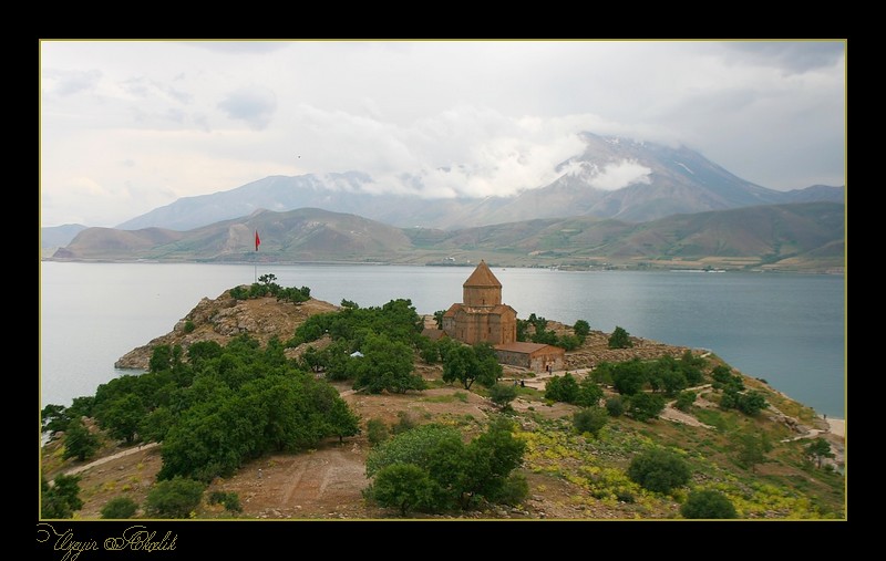 Akdamar Adas ve Kilisesi / VAN