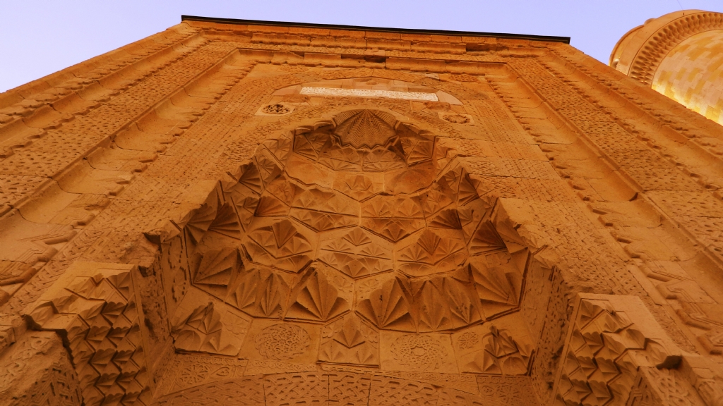 Ni�de Alaaddin Camii