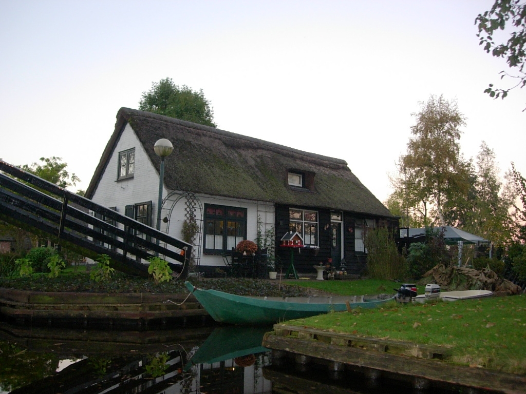 Brugge'de kanal evi