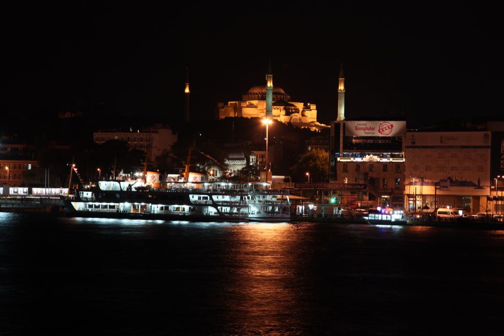istanbulun gecesi bir ba�ka
