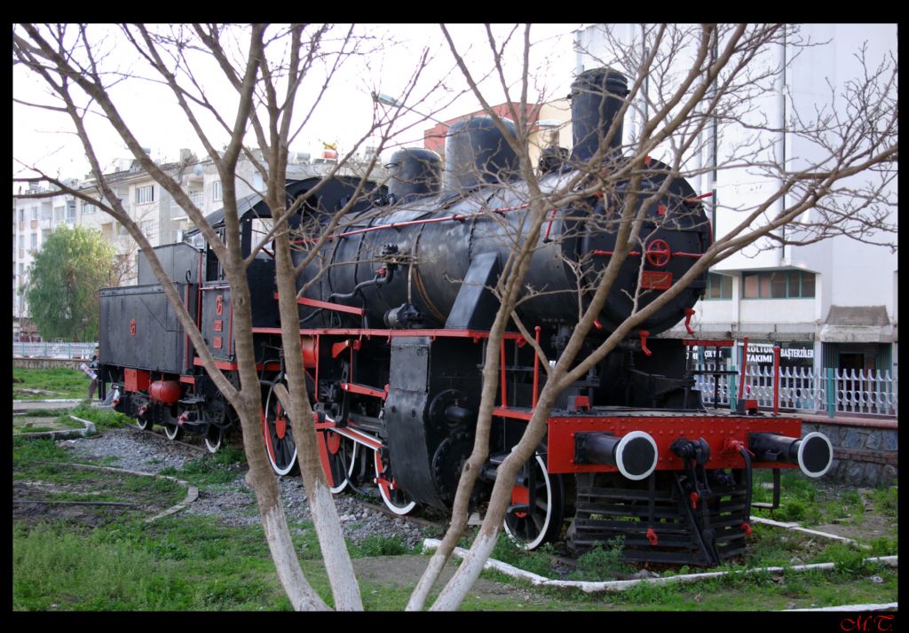 KARA TREN GECKR BELK H GELMEZ...