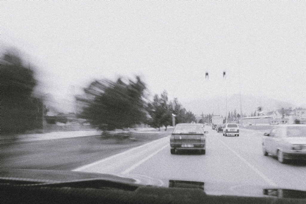 BEYAZLAR GDER SYAHLAR KALIR..