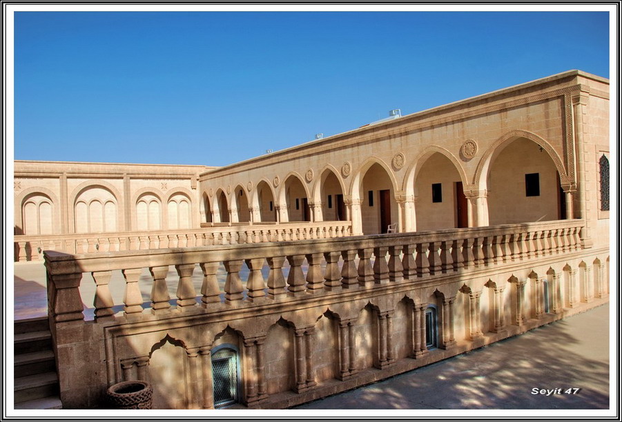 Mardin Midyat Mor Gabriel Manastr (Deyrul umur)3