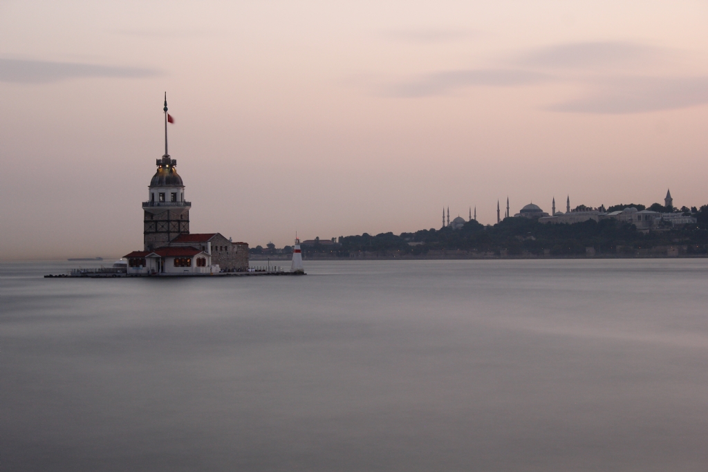 Acemi G�z�yle Pozlanm�� Bir Efsane :)