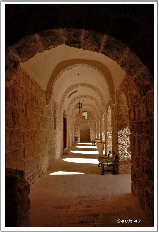 Mardin Midyat Mor Gabriel Manastr (Deyrul umur)4