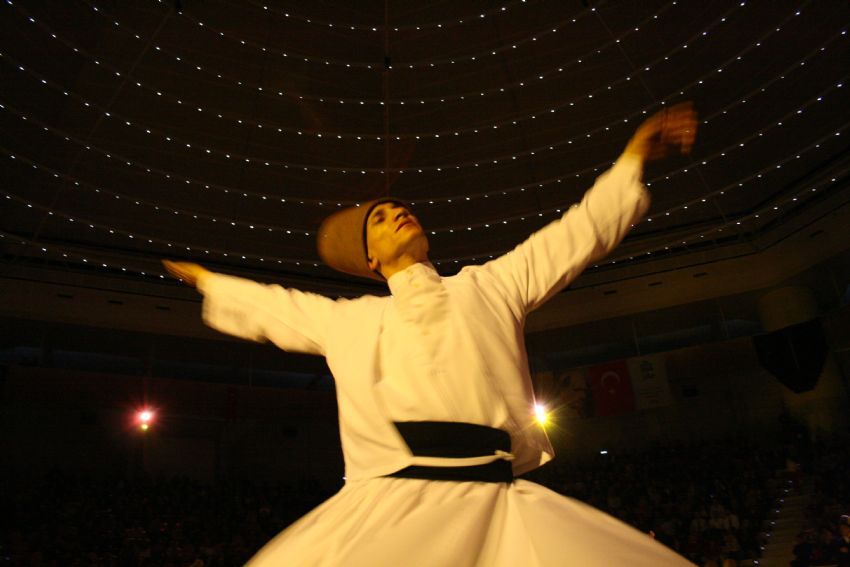 Sema safa, cana ifa, ruha gdadr.