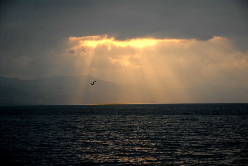 bulutlarn arasndan bir bak