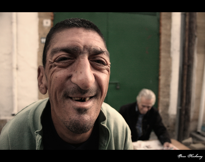 L e f k o  a d a n   i f a d e l e r . . .