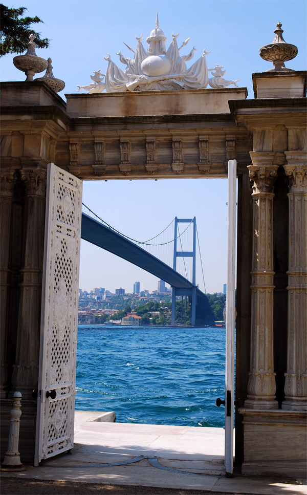 Tarih kap�s�ndan medeniyetlerin bulu�mas�