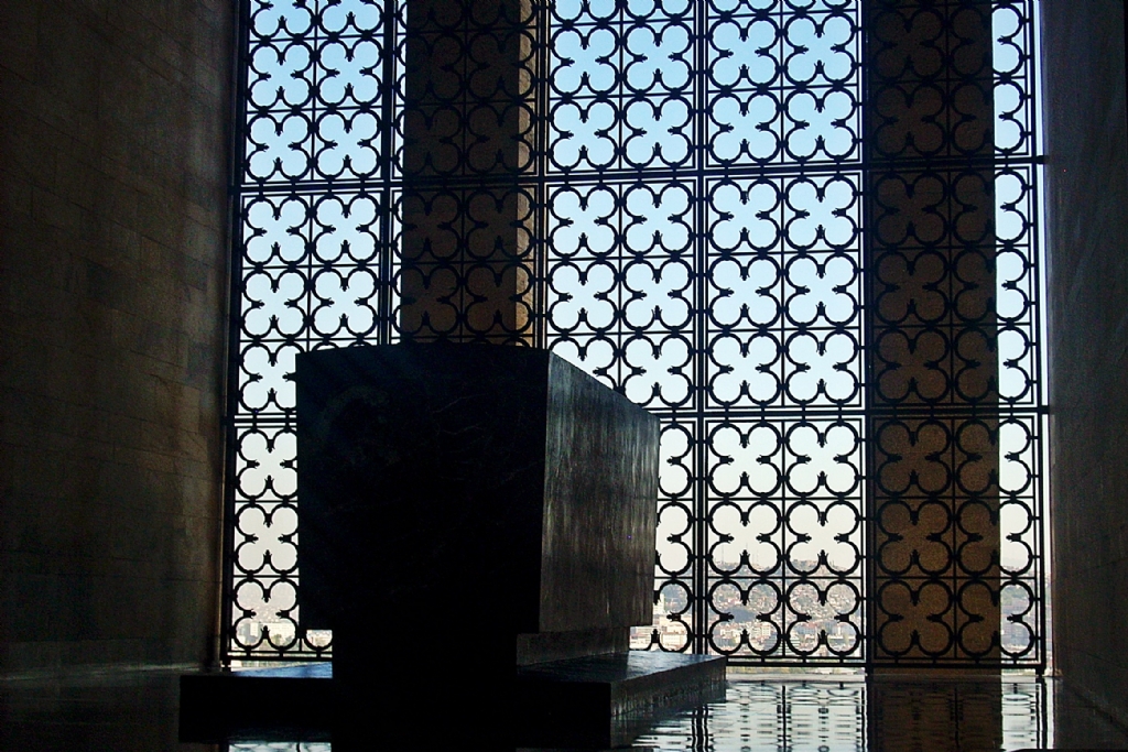 bir frtna tuttu bizi