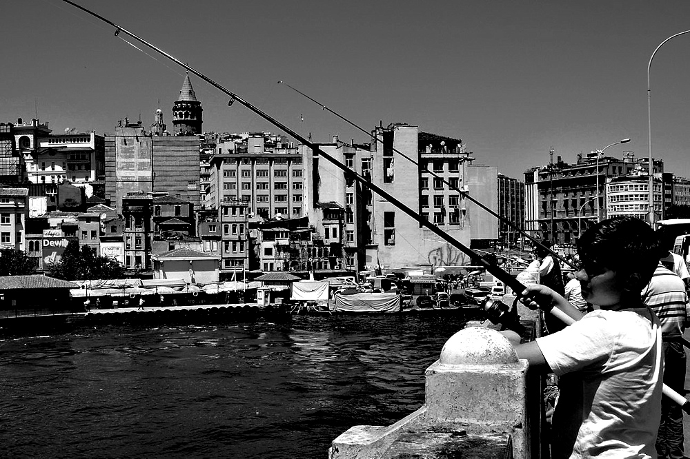 Köprü balıkçıları