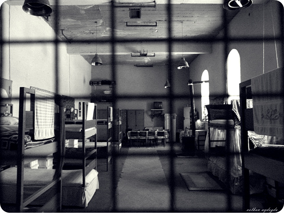 Parmakl�klar Ard�nda