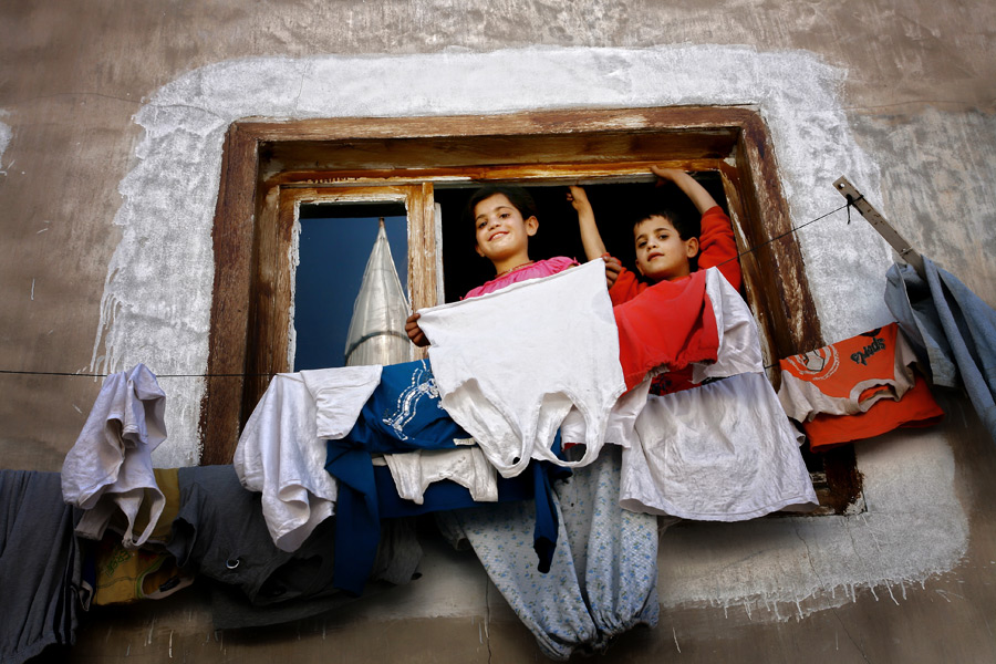 Mutluluk Oldu�un Gibi G�r�nmektir