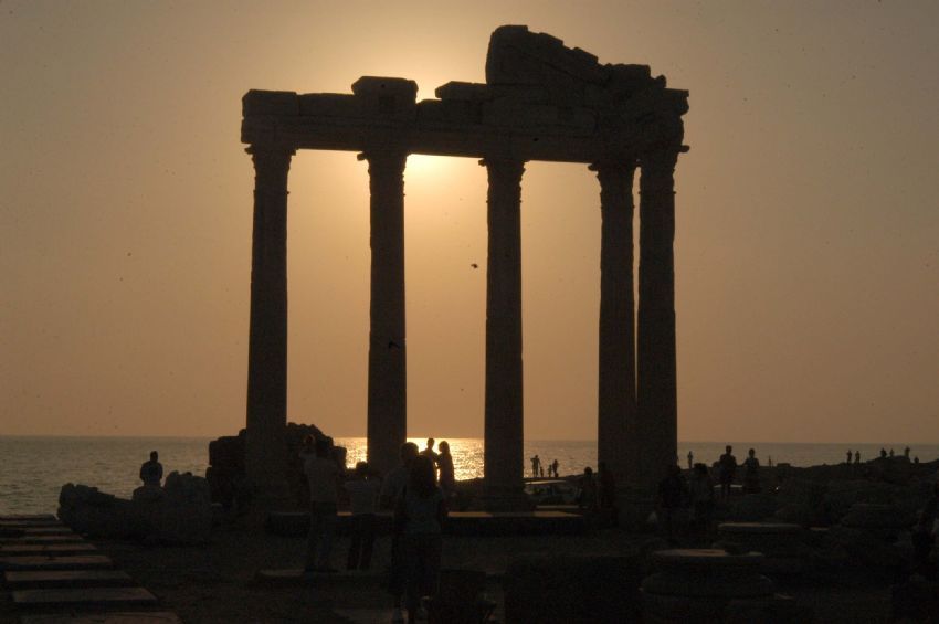 Apollon Tap�na��