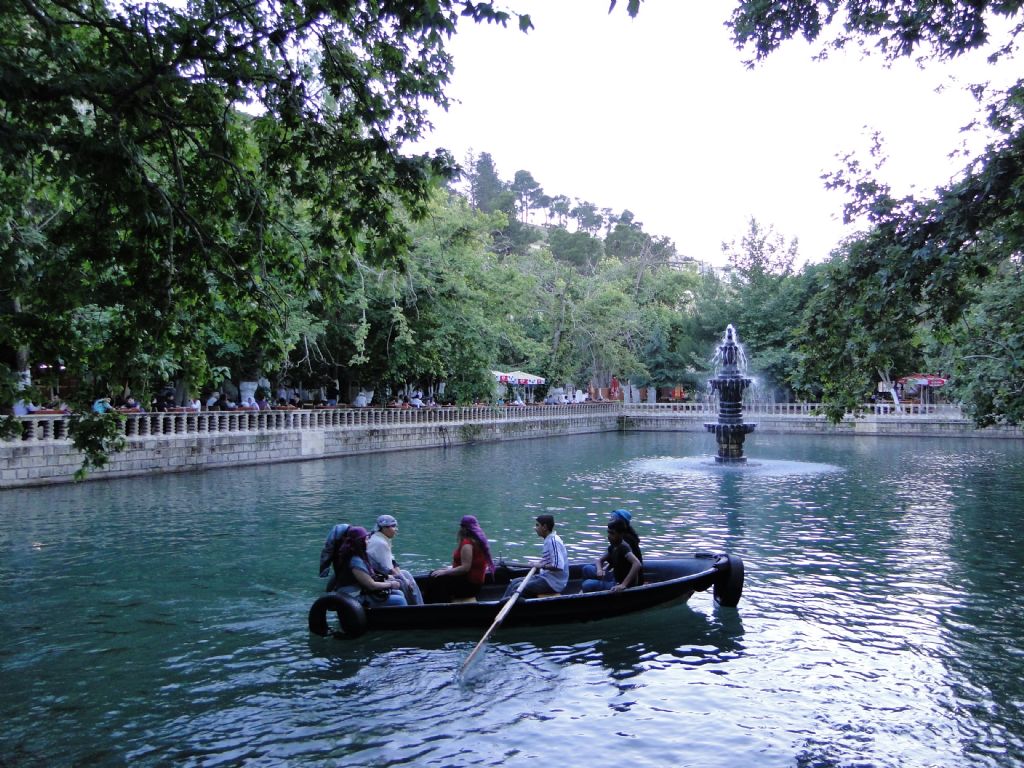 havuzda kay�k sefas�