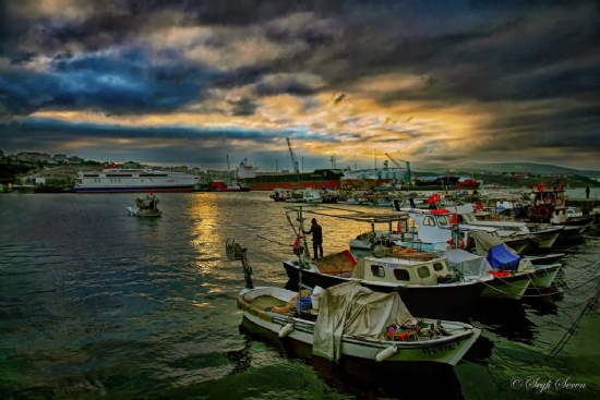 B A N D I R M A .  .  .