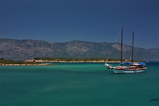 Turkuaz Rengine Huzur le Demir Atmak