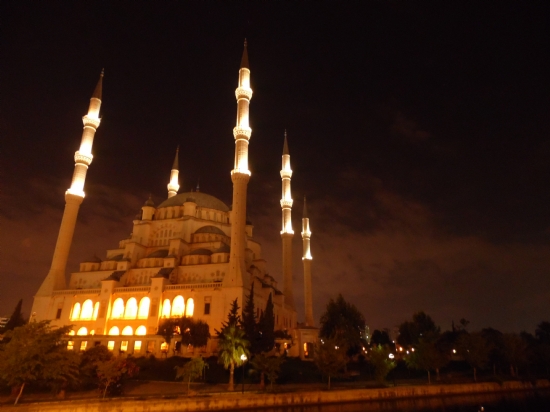 Merkez Camii