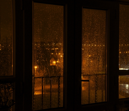 Yagmurlu Gece