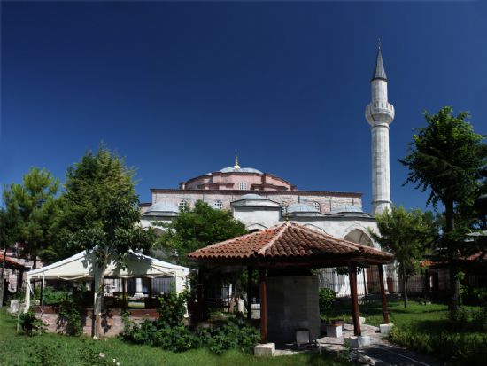 Kk Ayasofya Avlusundan