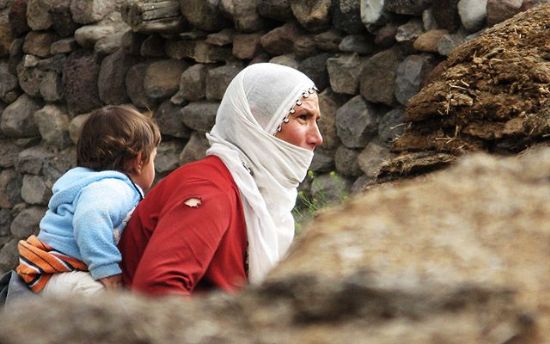 Tezekten Duvarlar inde Hayat..