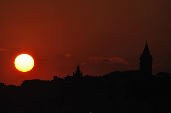 Gnbatmnda Galata Kulesi