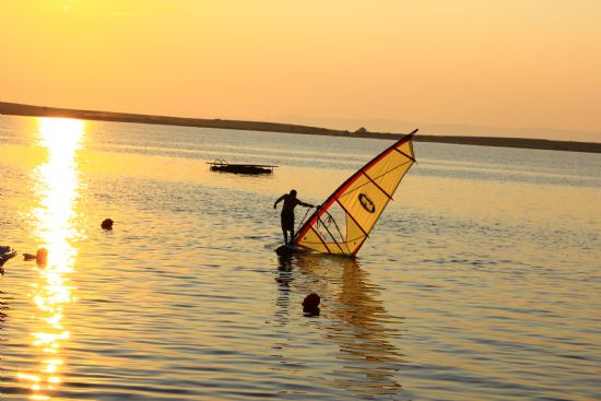 Ruzgar Olmayinca.  .  .