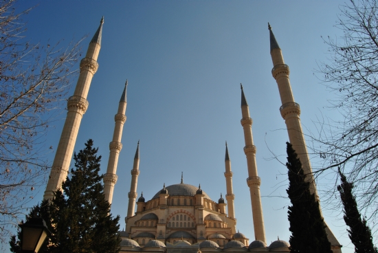 Merkez Camii