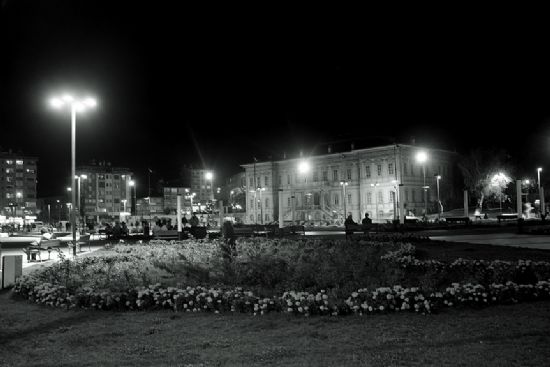 Sivas Meydannda Gece(s/b)