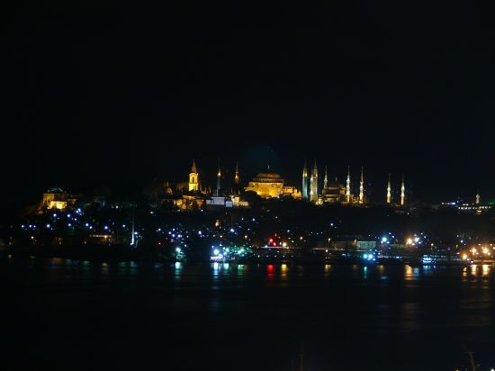 Gece Sultanahmet Bir Baka