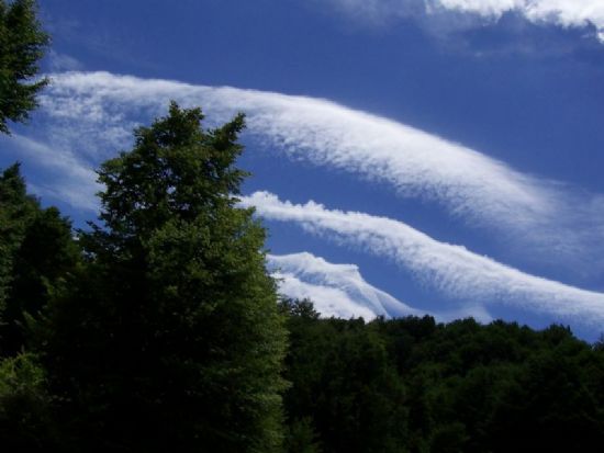 Mavi... Bulut... Yeillik...