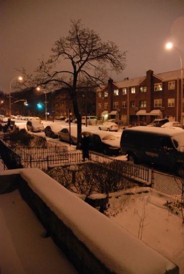 Gece, Kar Ve Sessiz Sokaklar