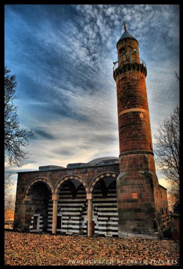 skender Paa Camii -ahlat