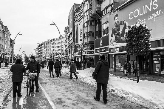 Mecburiyet Caddesi