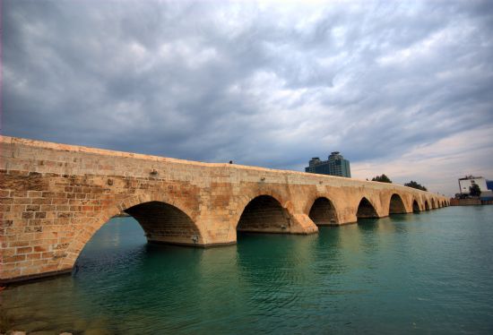 Seyhan Nehri Ve Tarihi Kpr