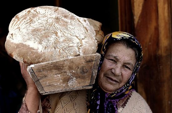 Ekmek Ana...