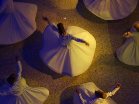 Dnya Ve Etrafndaki Yldzlar Gibi