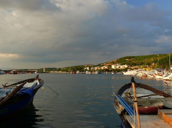 Aliağa Balıkçı Barınağı