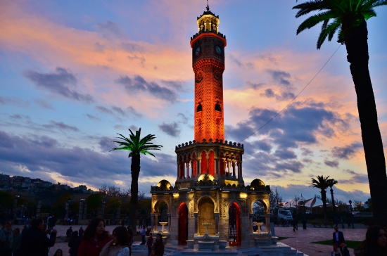 Saatli Kule(izmir Konak)