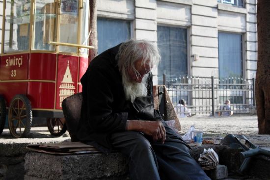 Hayat Devam Ediyor