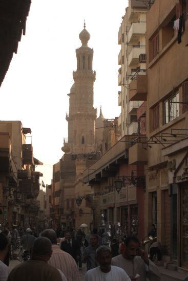 Kahire Sokaklar’nda
