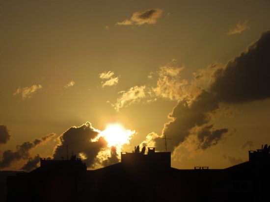 Gne Batar,bulutlar Yanar