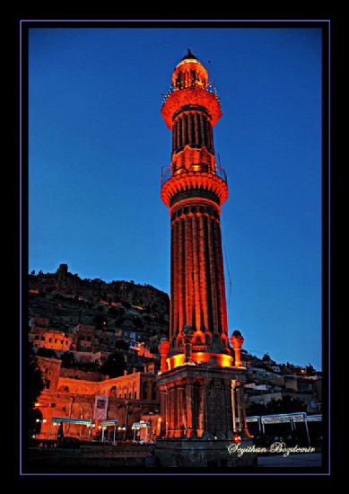 Mardin ehidiye Camii Minaresi