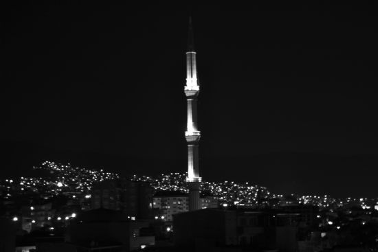 Gece Ramazan Ve Minare..