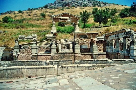 Efes Antik Kenti.  3